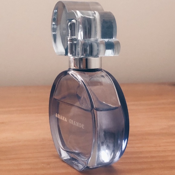 SOLD - Ariana Grande Cloud Perfume - Picture 5 of 5